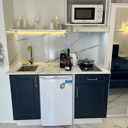 Azzurro Luxury Butique *